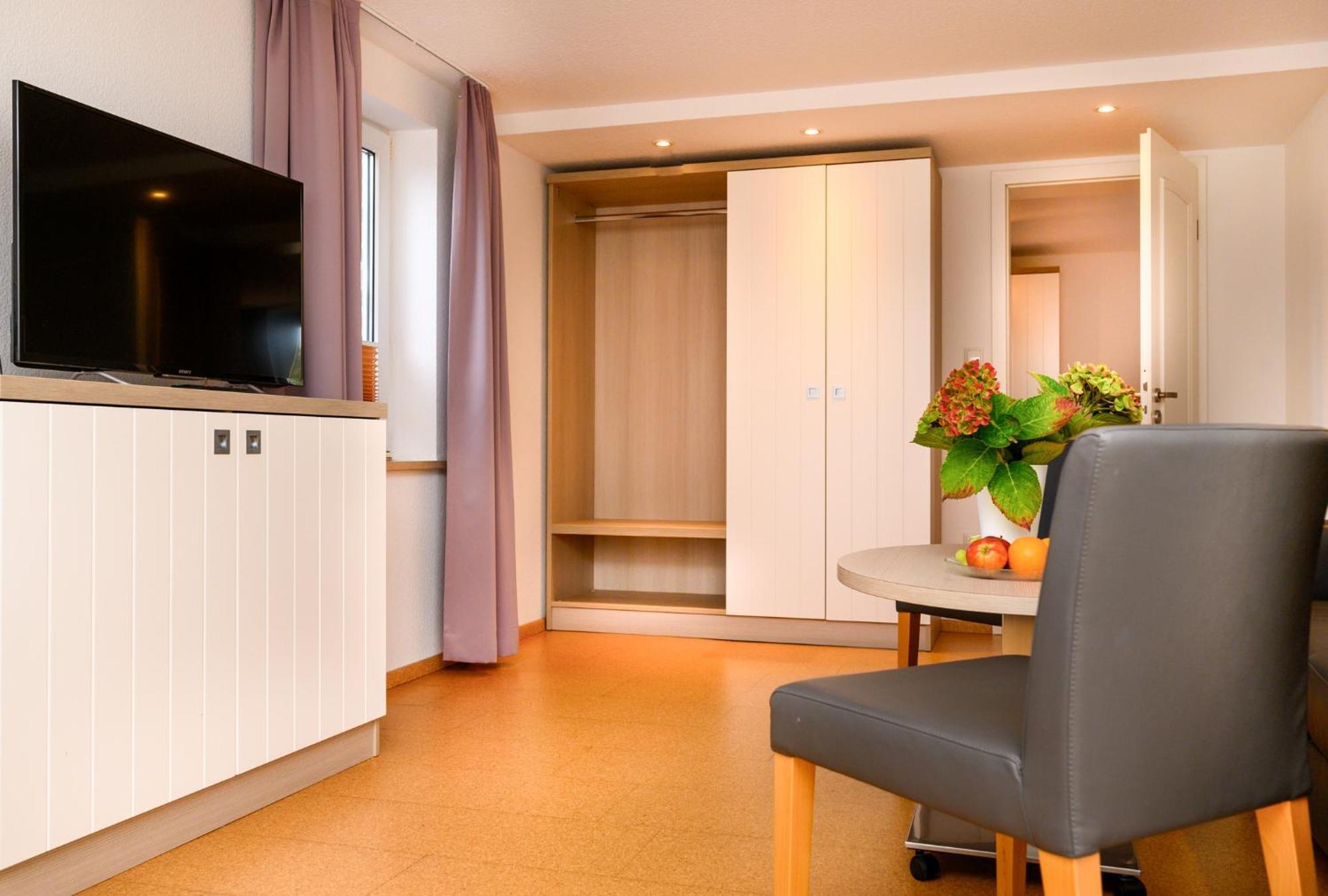 Hotel Zur Seemöwe Kirchdorf  Zimmer foto